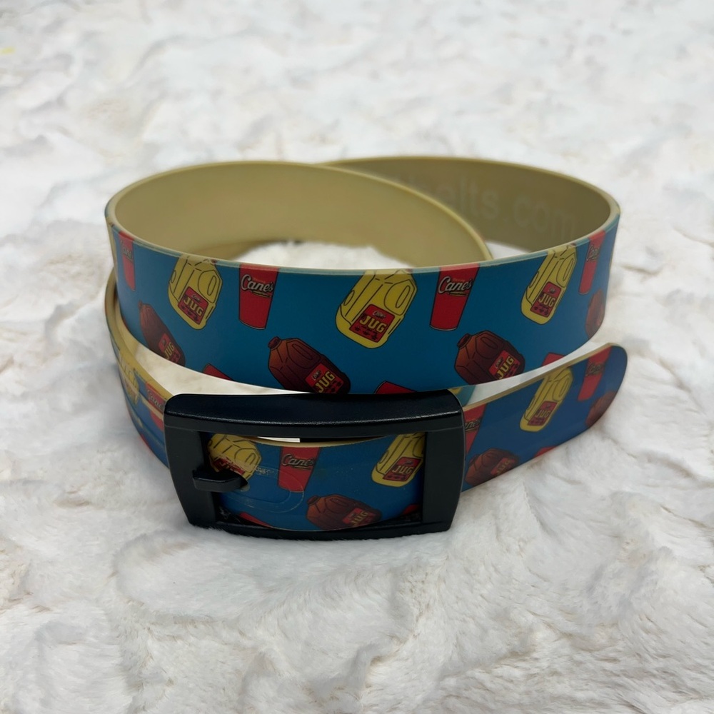 Raising Cane’s Jug Lemonade Iced Tea Plastic Vinyl‎ Belt Sz L